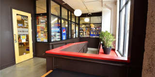 718 Washington Avenue N Gallery 27