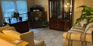 Room in 7 Bedroom Home at Dupree St Gallery 4