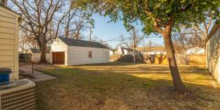 Beautiful Brookside duplex unit - NO PETS Gallery 38