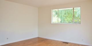 CLICK "REQUEST A TOUR" NOW! Gallery 17