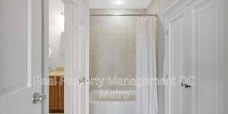 927 12th St NE 927 12th St NE Gallery 10