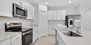 19525 Fairhill Court Gallery 6