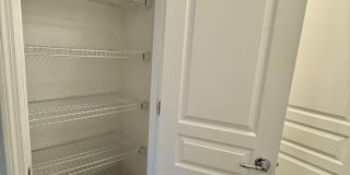 Lake Sawyer - Luxury 3/2.5 Condo Gallery 15