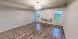 1240 E Richmond Street Gallery 9
