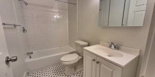 5635-5645 Hobart St. Gallery 35