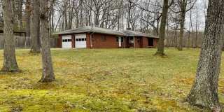 Beautiful 4 Bedroom, 2.5 Bathroom, 3000sq.ft Ranch! Pet Friendly! Gallery 1