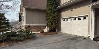 East AVL - Mountain Views and Space Galore! Gallery 1