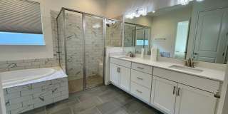 Stunning 4 Bedroom 3-bathroom home located in Mosaic! Gallery 80