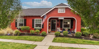 $500 OFF 1st Month's Rent!!! 61211 Fairfield Drive, Bend, OR - Fully Furnished! Gallery 1