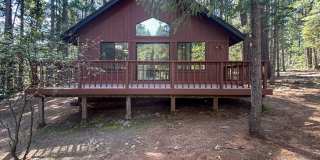 Spacious 2 Bed 1 Bathroom House In Shingletown Gallery 1