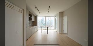 207 W Chestnut St Gallery 3