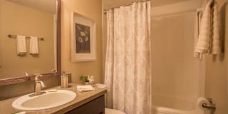 Advenir at Magnolia Gallery 7