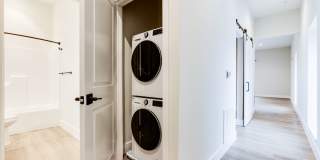 NOW LEASING - GALLERY GARDEN APTS Gallery 79