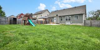 Pet Friendly Three Bedroom with Bonus! Gallery 19