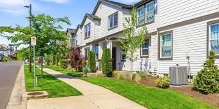 Modern 3BD | 2.5BA Townhome | Beaverton Living at Its Best Gallery 1