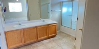 Beautiful 4 Bedroom 2.5 Bath home in the Vista Del Norte Subdivision Gallery 14