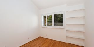 Spacious 3BD/2.5BA Mesa Townhome! (Walking distance to the beach) Spacious 3BD/2.5BA Mesa Townhome! (Walking distance to the beach) Gallery 17