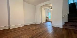 Stunning 3-Bedroom Townhome in Carroll Park! Available NOW! Gallery 4