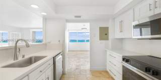 1420 Brickell Bay Dr Gallery 19