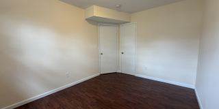 1037 Chipperfield Drive Gallery 13