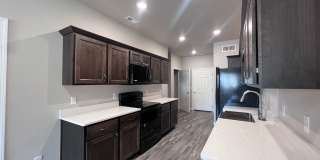 Townhome 2 Blocks from Legacy High School! Townhome 2 Blocks from Legacy High School! Gallery 7