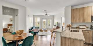 400 North Gallery 42