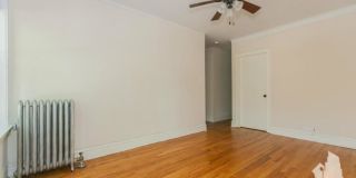 2177 W Giddings Gallery 3