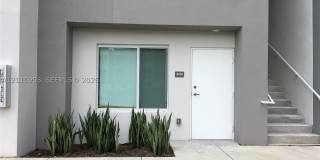 2535 NE 193 St 2535 NE 193 St Gallery 1