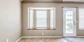 Charming home in Yukon + 3 bedrooms + 2 bathrooms Gallery 9