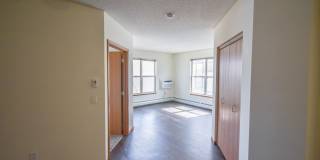 Lyons Court - Senior Living Gallery 15