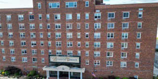 370 W Broadway Gallery 1