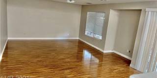 9756 Silver Pebble Street Gallery 27