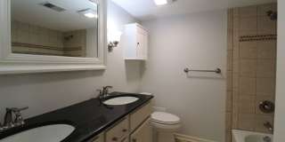 May FREE On This 2 Bedroom 1 Bath Apartment In The West Plaza Area Gallery 16