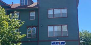 Well maintained 3 bedroom, 2.5 bath condo close to Windsor Town Green Gallery 1
