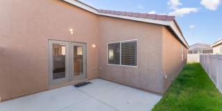 Spacious 3-Bed, 2-Bath Home with All Appliances Included! Gallery 21