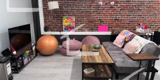 Charming 3 Bedroom-No Broker Fee Gallery 5
