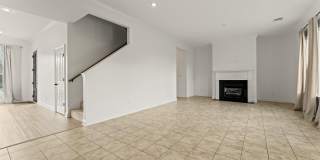 18642 Lake Harbor Ln Gallery 12