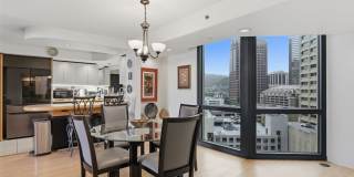 66 Queen Street unit: 1605 Gallery 8