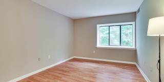 2210 SPRINGWOOD Drive Gallery 16