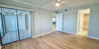 2711 1st Street unit: 102 Gallery 13