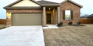 902 Lexington Lane Gallery 1
