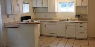WATER, SEWER, TRASH & LAUNDRY INCLUDED! Stand-Alone 2BR Home Across from Colorado School of Mines Gallery 1