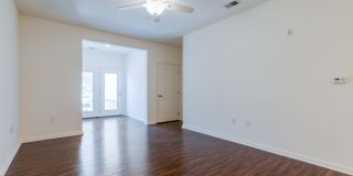 Riverside Apartments Gallery 29
