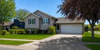 Bright 4BR on Corner Lot in SW Rochester Gallery 1