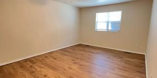 3611 North Drexel Boulevard Gallery 14
