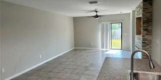 Beautiful large home Gallery 4