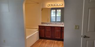 Clean 2 Bedroom 2 Bath Henderson Condo Gallery 23
