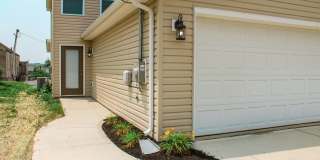 Brand New Home Walking distance to Spooky Nook Gallery 33