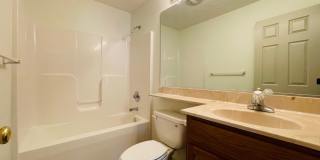 Great 3 Bed 2 Bath House with Garage!! Gallery 10