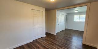 Sandy 4 bd 3 bath Single Family Stunner! Gallery 10